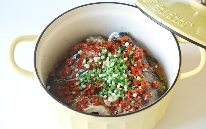北鼎铸铁锅食谱,剁椒鱼头的做法