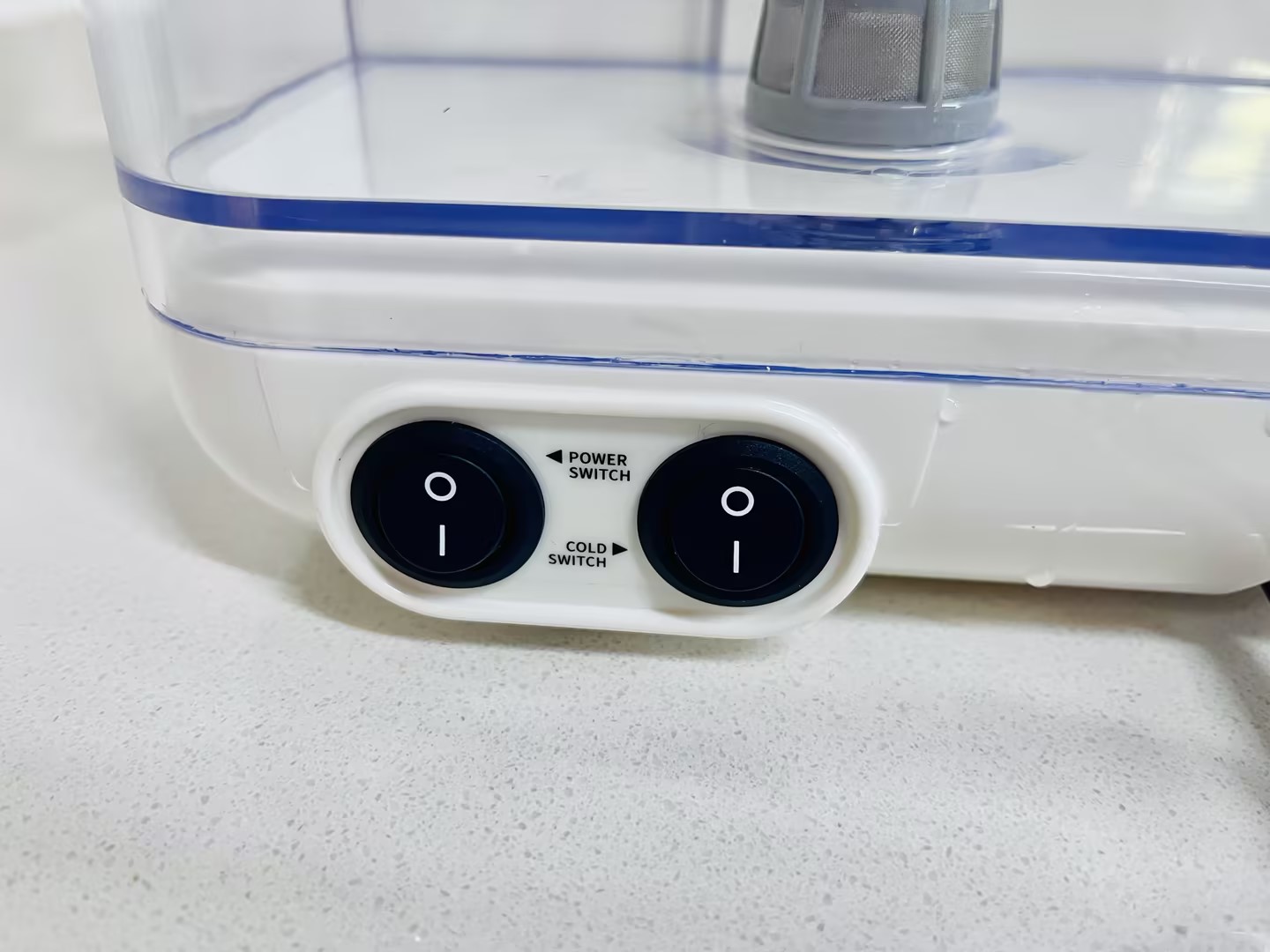 Joydeem冷热饮水机测评：1秒烧开水，水温随你调，还可制冰水，幸福感拉满厨房有约