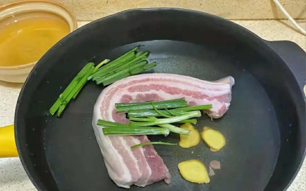 脆皮五花肉