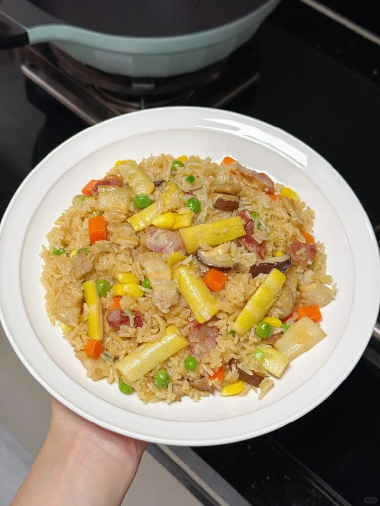 春笋腊肠焖饭