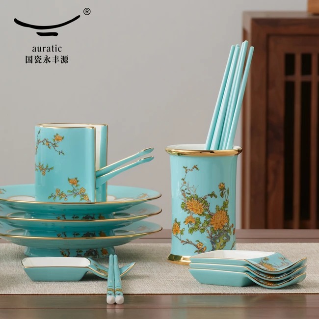 被中国蓝色瓷器惊艳到了！国瓷永丰源“西湖蓝”中式餐具，高贵绝美厨房有约