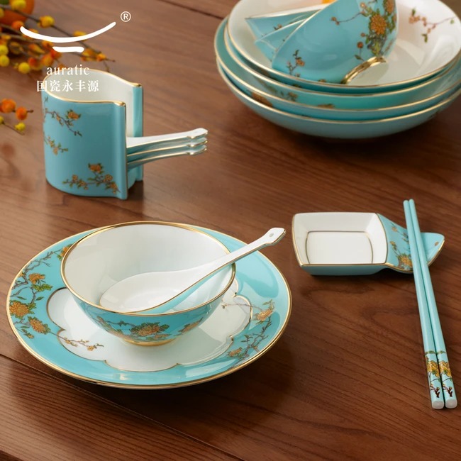 被中国蓝色瓷器惊艳到了！国瓷永丰源“西湖蓝”中式餐具，高贵绝美厨房有约