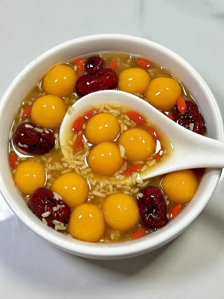 酒酿南瓜丸子羹