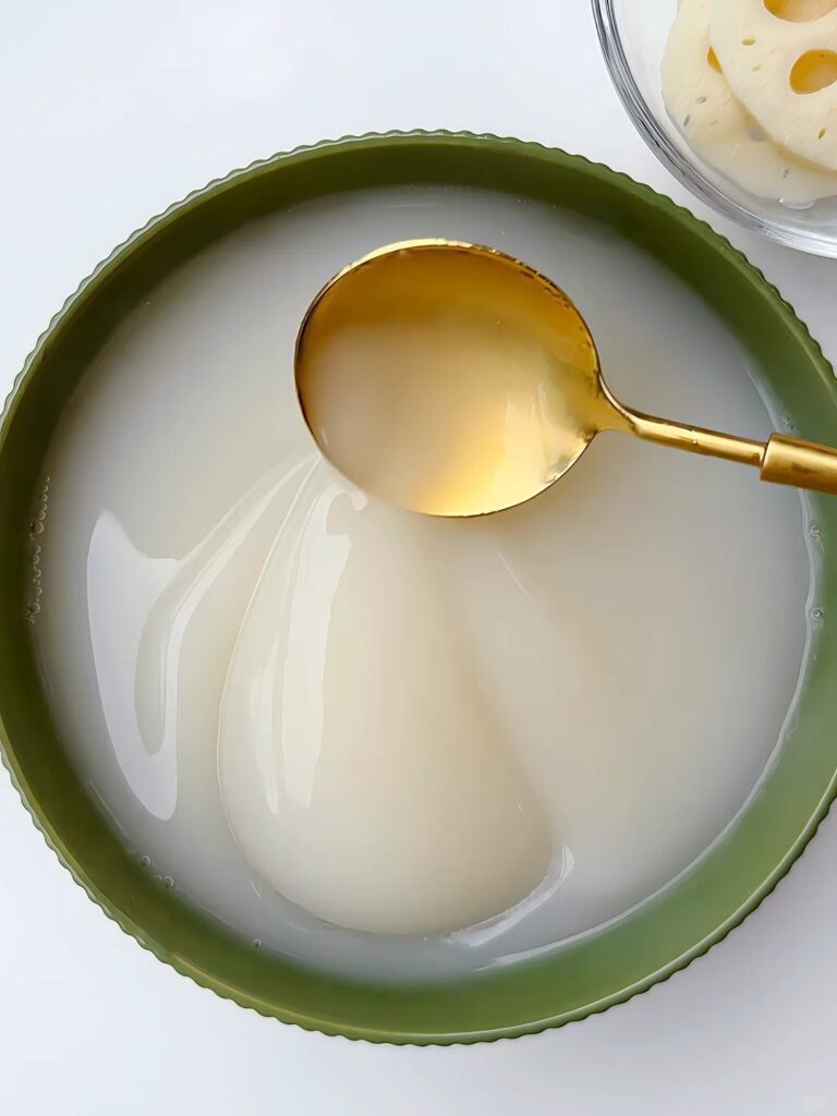 莲藕雪梨银耳露
