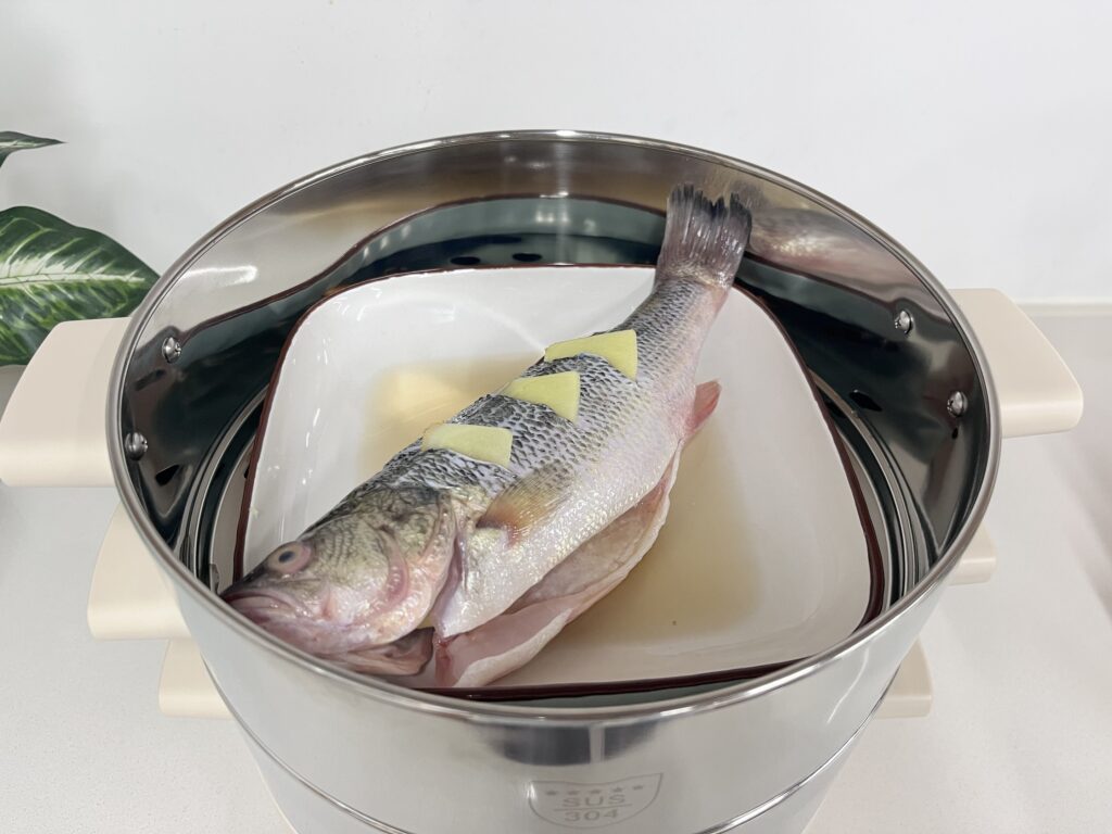 Joydeem不锈钢电蒸锅食谱-蒸鲈鱼