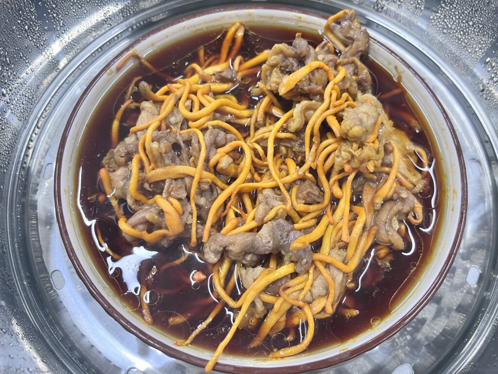 Joydeem不锈钢电蒸锅食谱-虫草花蒸鸡