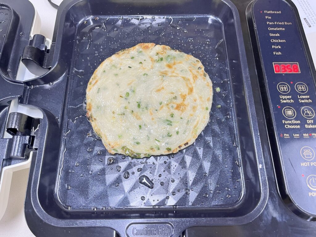 joydeem涮烤一体锅烙葱油饼