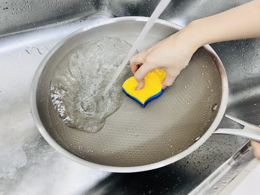 康巴赫第七代钛蜂窝锅好清洗