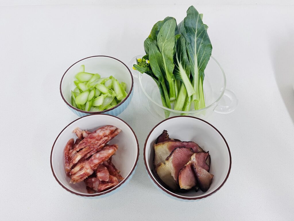 Joydeem陶瓷电饭煲煲仔饭配菜