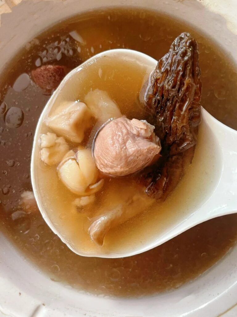 羊肚菌四神汤