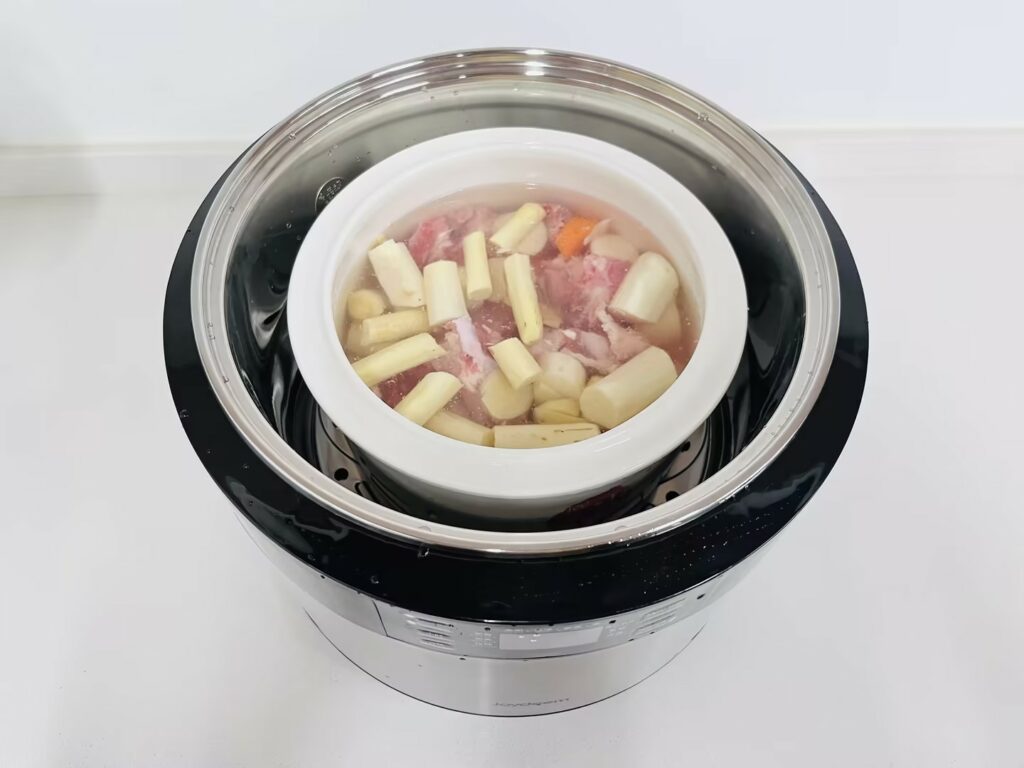 Joydeem电炖锅炖山药排骨