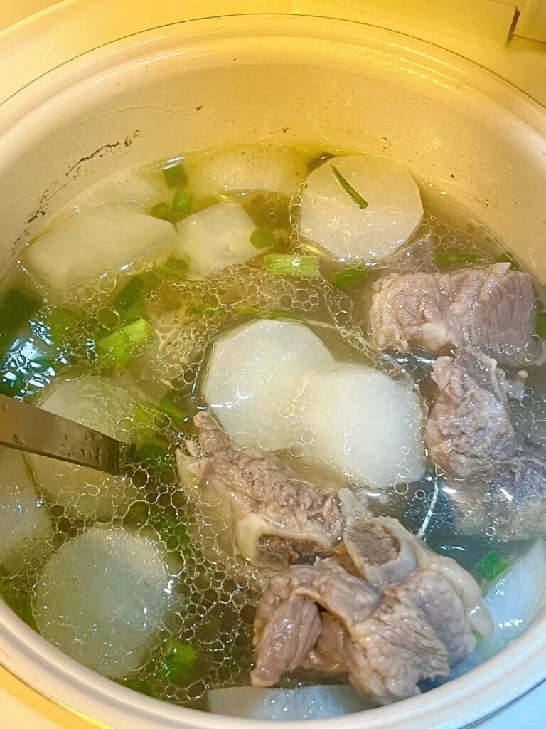 萝卜排骨汤