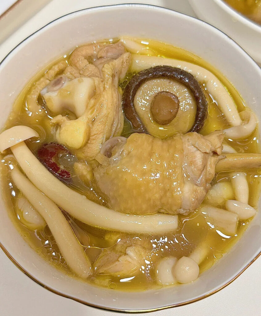 鸡肉香菇汤