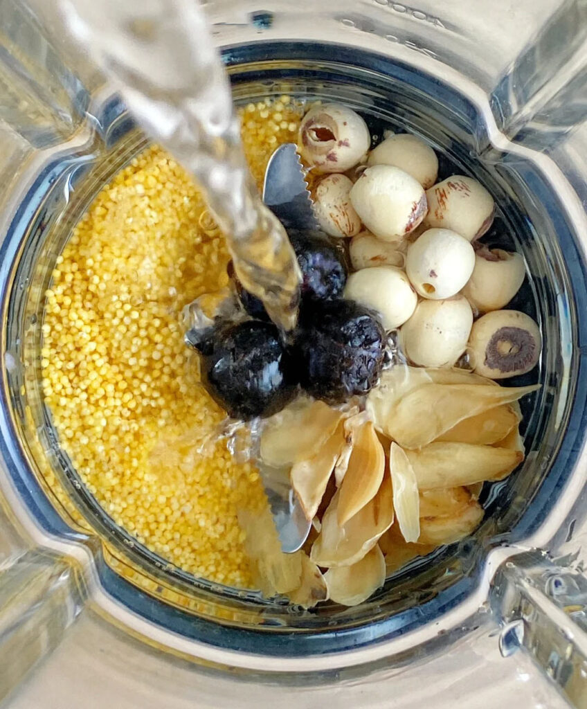 小米莲子桂圆百合羹