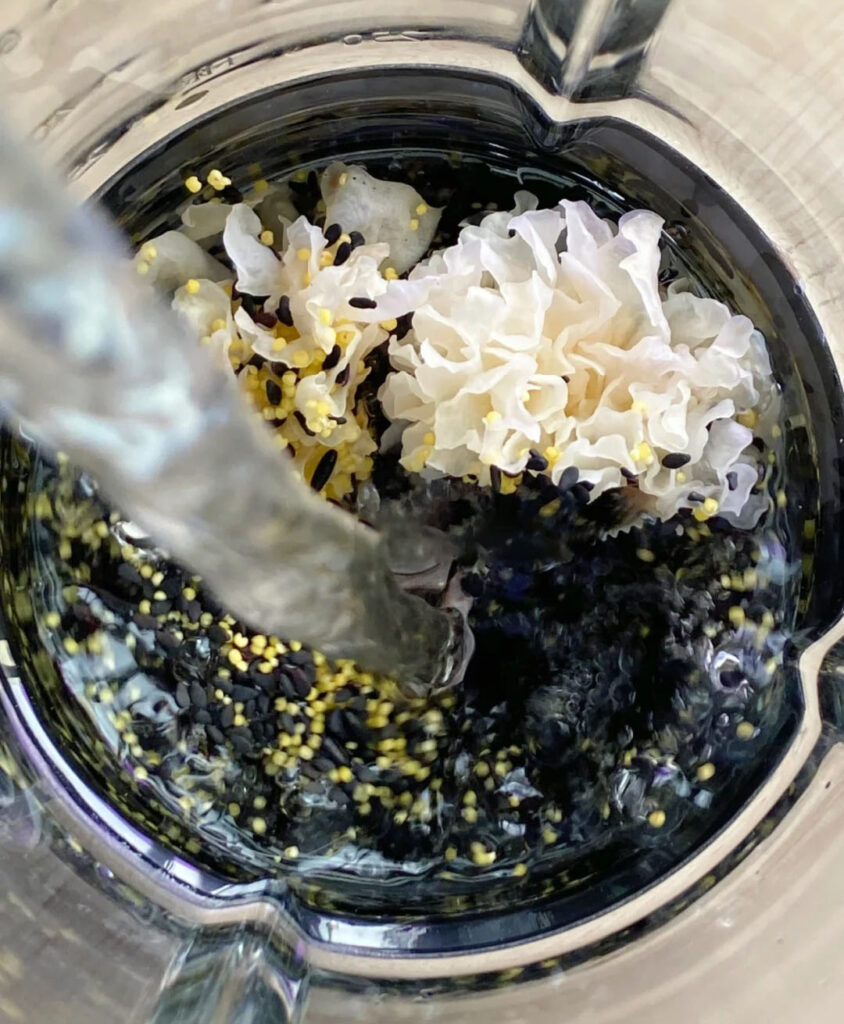 黑芝麻银耳豆浆